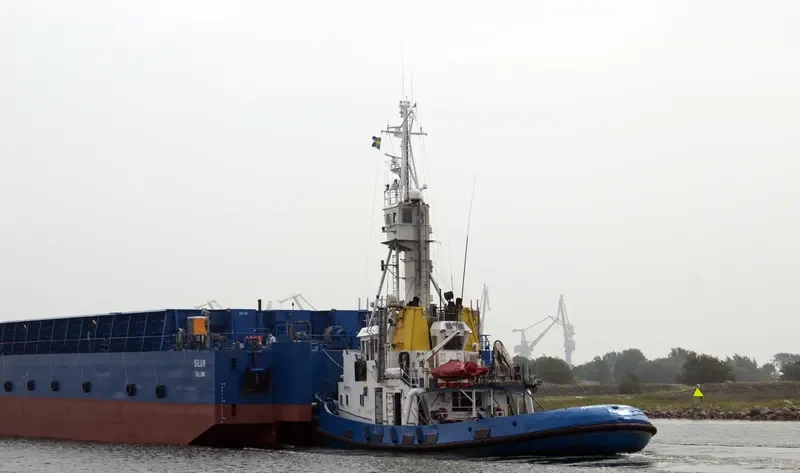 RADUGA NEUTRON General Cargo IMO 7928158 photo 5