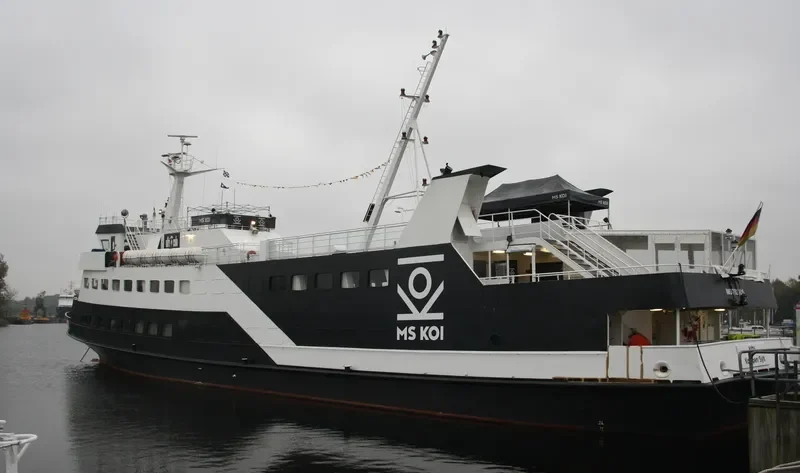 KOI Passenger Ship IMO 7928615 photo 2