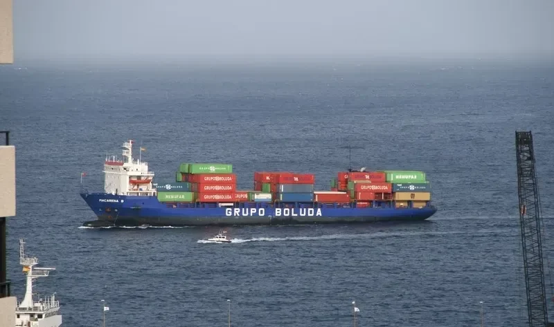 ARENA Container Ship IMO 7931923 photo 4