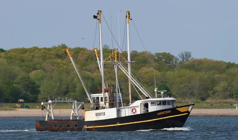 AMBITION Fishing Vessel IMO 7933775 photo 2