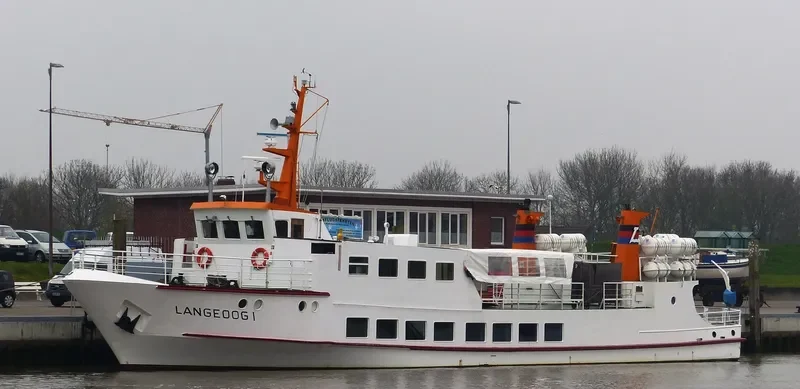 LANGEOOG I Passenger Ship IMO 7939705 photo 3