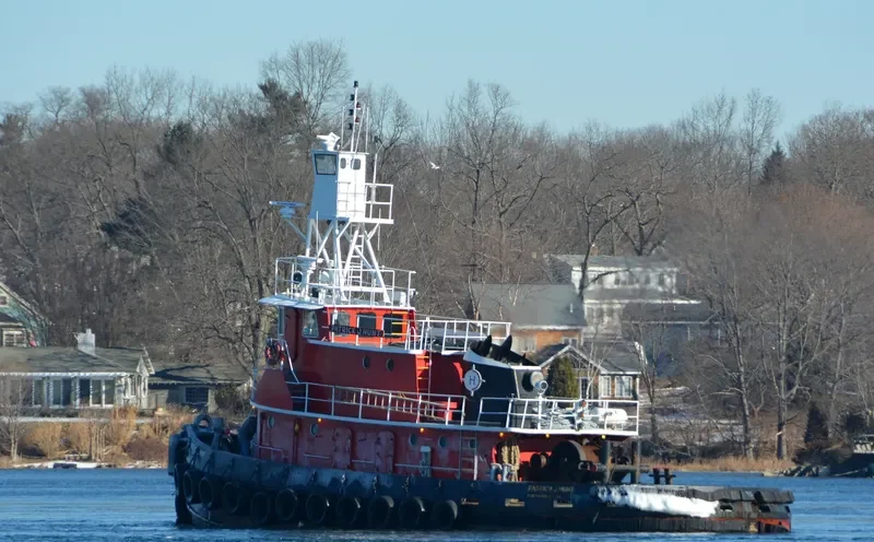 FORT POINT Tug Boat IMO 7941007