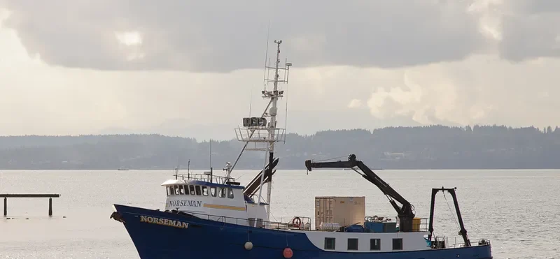 STEADFAST Research Vessel IMO 7942001 photo 2