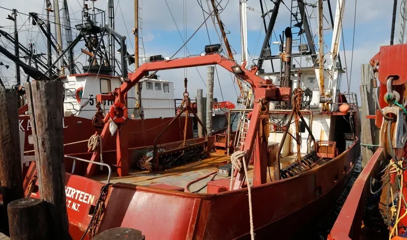 LUCKY THIRTEEN Fishing Vessel IMO 7943457 photo 2