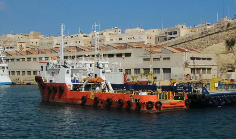 DILIGENCE Offshore Vessel IMO 7944231 photo 2
