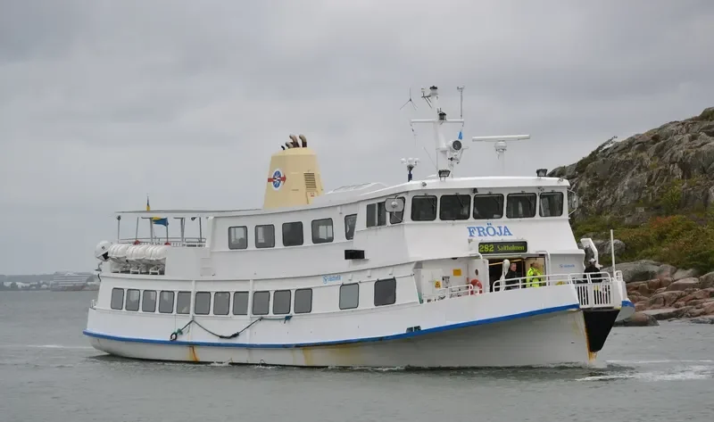 FROJA Passenger Ship IMO 7947178 photo 3