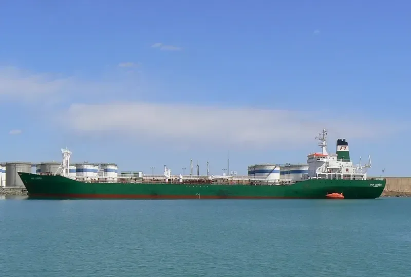 UNION BRAVE Tanker IMO 8001115