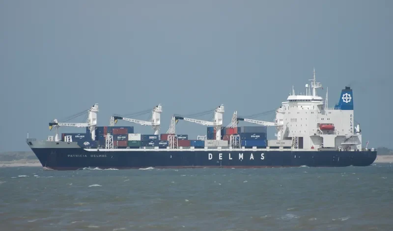OCEAN BOX Container Ship IMO 8002561 photo 6