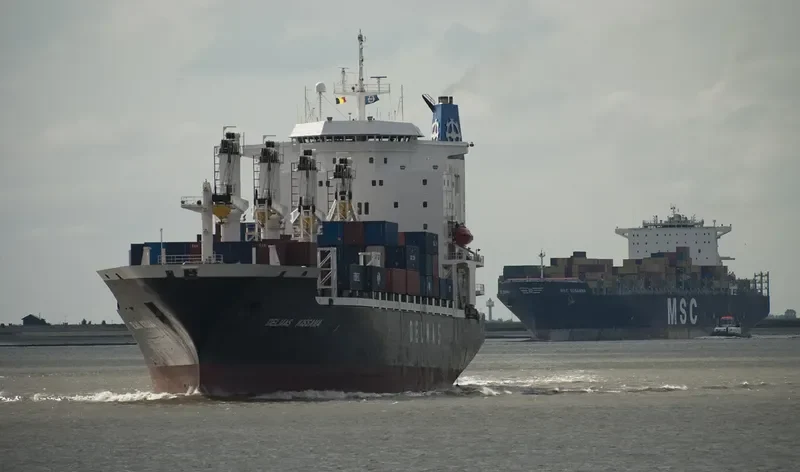 KISS Container Ship IMO 8002585 photo 4