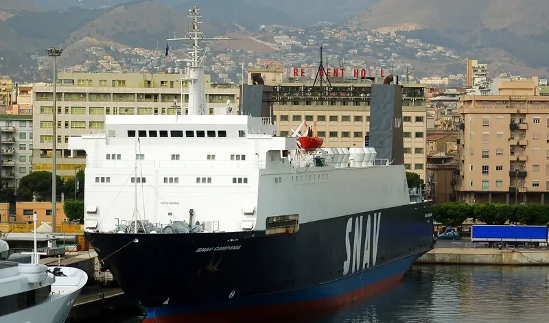 ANI Ro-Ro IMO 8002640 photo 9