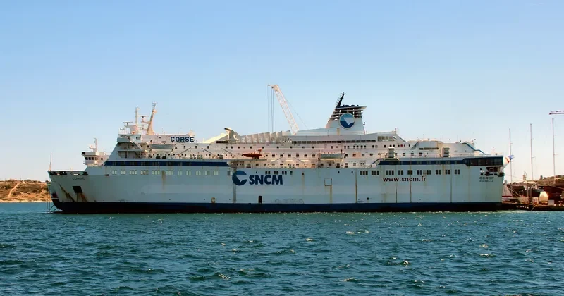 GRAND FERRY Ro-Ro IMO 8003620 photo 6
