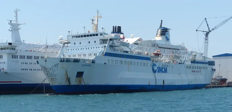 GRAND FERRY Ro-Ro IMO 8003620 photo 10