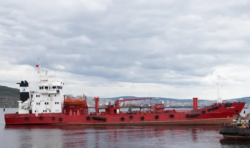 SISTRAUM Tanker IMO 8008412 photo 4