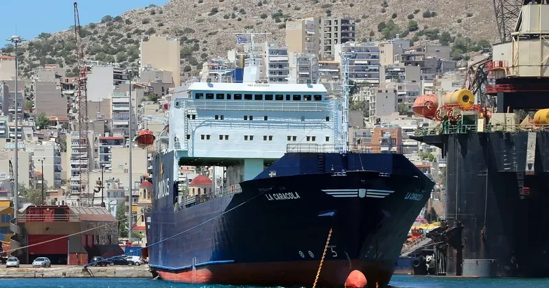 LA CARACOLA Ro-Ro IMO 8009088 photo 5