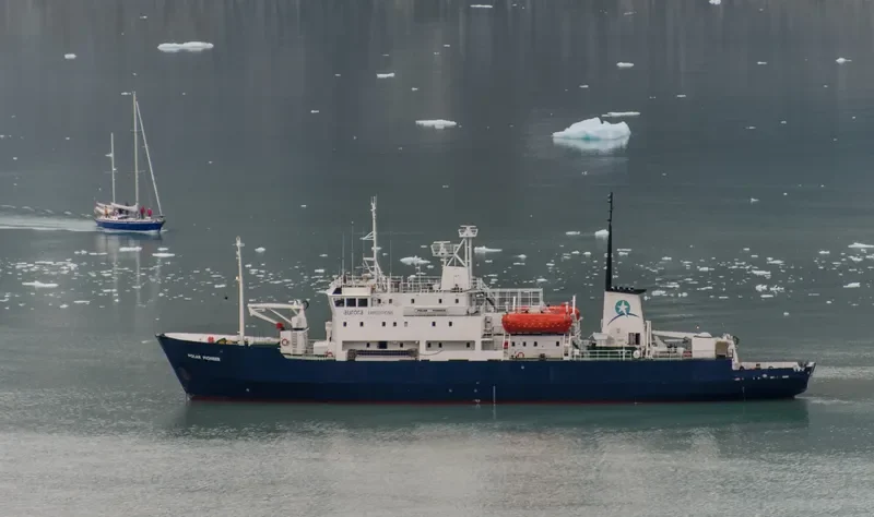POLAR PIONEER Passenger Ship IMO 8010324 photo 6