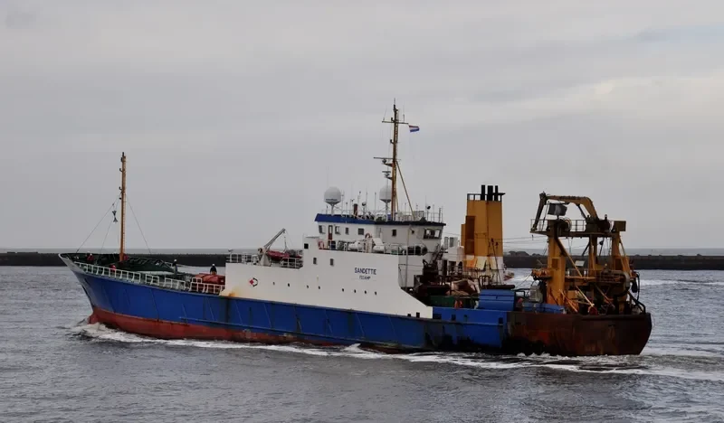 DZINTARSAULE General Cargo IMO 8012085