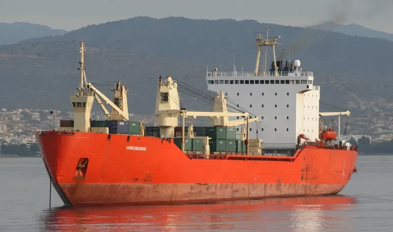 MONCHEGORSK Ro-Ro IMO 8013039 photo 3