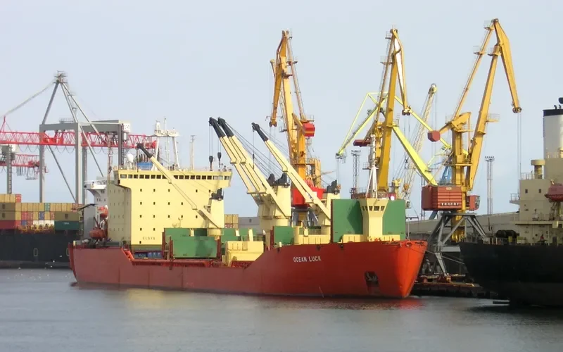 CAPTAIN KURBATSKIY Ro-Ro IMO 8013065 photo 3