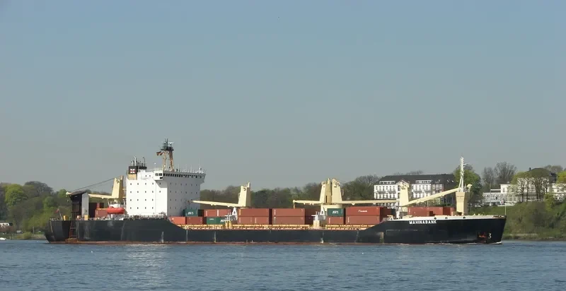 MAHINABANK Ro-Ro IMO 8013077 photo 2