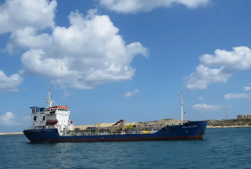 SALINA BAY Tanker IMO 8013118 photo 3