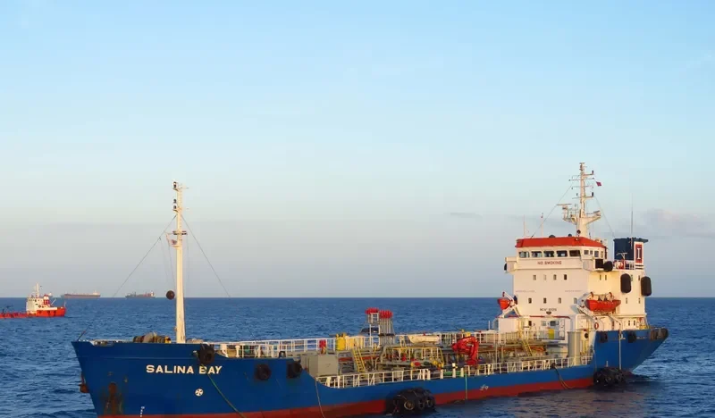 SALINA BAY Tanker IMO 8013118 photo 6