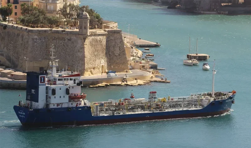 SALINA BAY Tanker IMO 8013118 photo 10