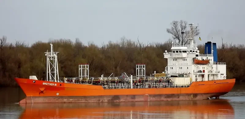 AVALON M Tanker IMO 8013120 photo 9