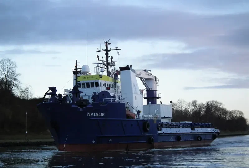NATALIE Offshore Vessel IMO 8016110 photo 4