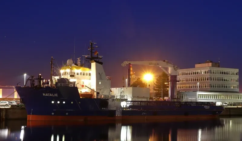 NATALIE Offshore Vessel IMO 8016110 photo 7