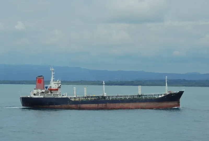 FENIX1 Tanker IMO 8021282 photo 2