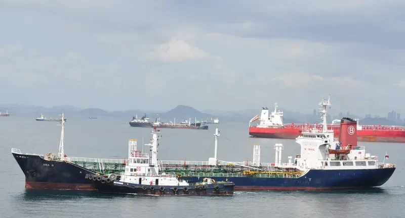 FENIX1 Tanker IMO 8021282 photo 4