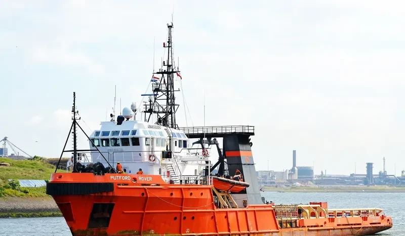 PUTFORD ROVER Offshore Vessel IMO 8021751 photo 2