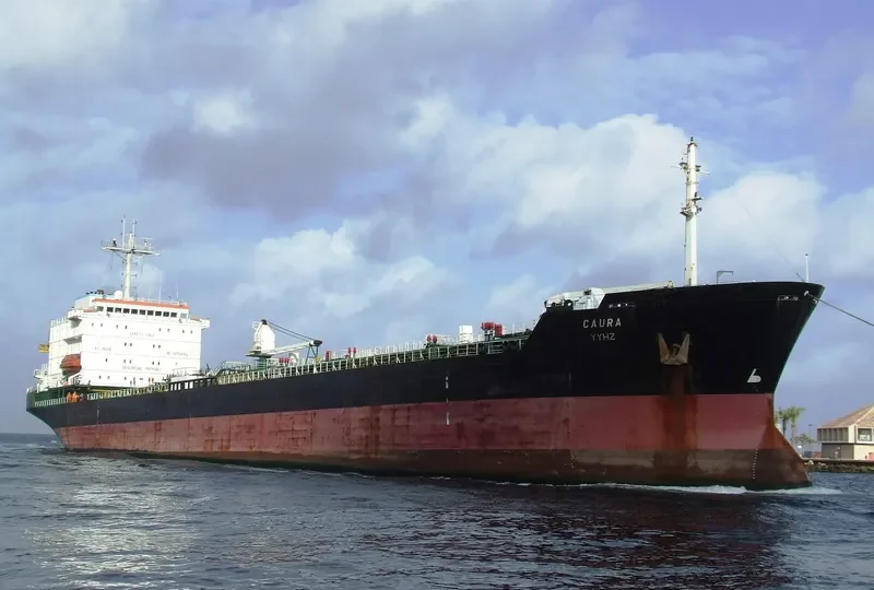CAURA Tanker IMO 8022858 photo 3