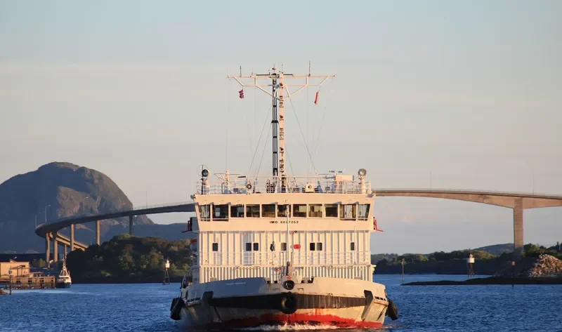 AVRAAMIY ZAVENYAGIN General Cargo IMO 8027262 photo 2