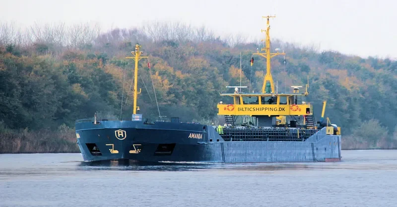 AMANDA General Cargo IMO 8104565 photo 3