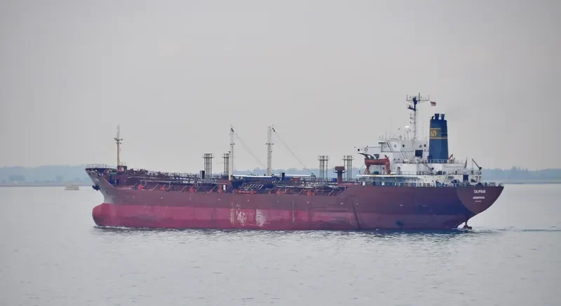 TAIPAN Tanker IMO 8105911