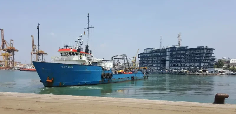EAST RIVER Offshore Vessel IMO 8109814 photo 5