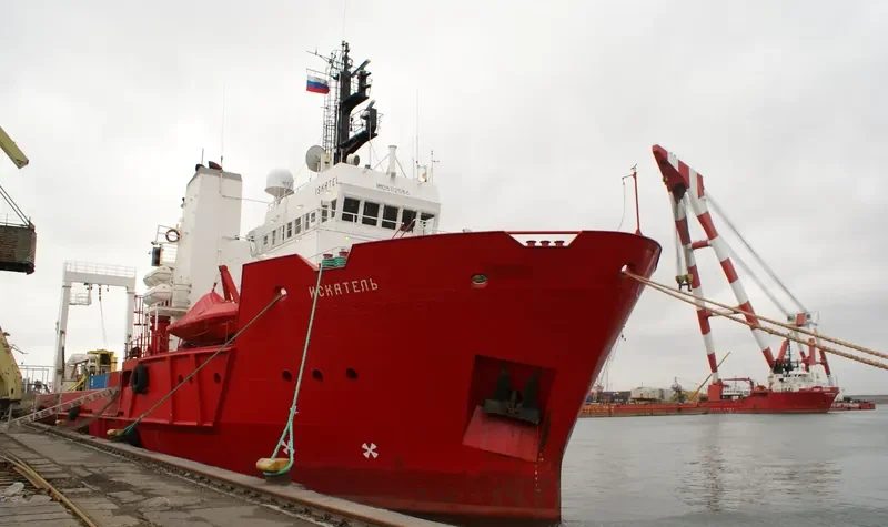 NAVAL RSV 421 General Cargo IMO 8112586 photo 4
