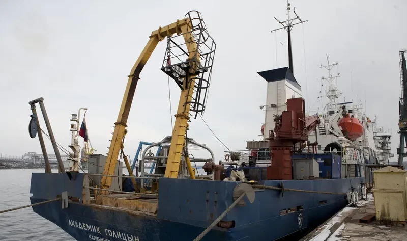 AKADEMIK GOLITSYN General Cargo IMO 8119003 photo 9