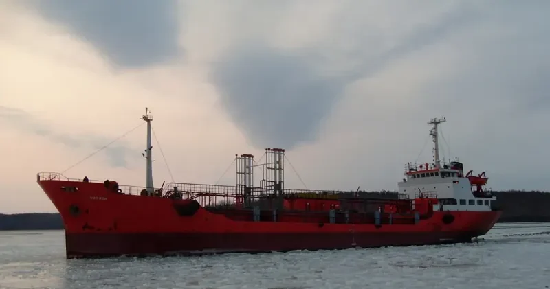 VITYAZ Tanker IMO 8125703 photo 6