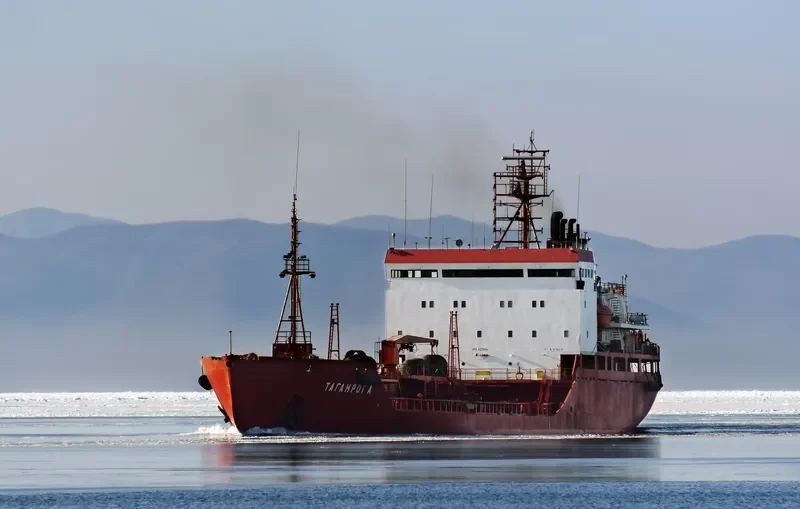 TAGANROGA Tanker IMO 8129606 photo 8