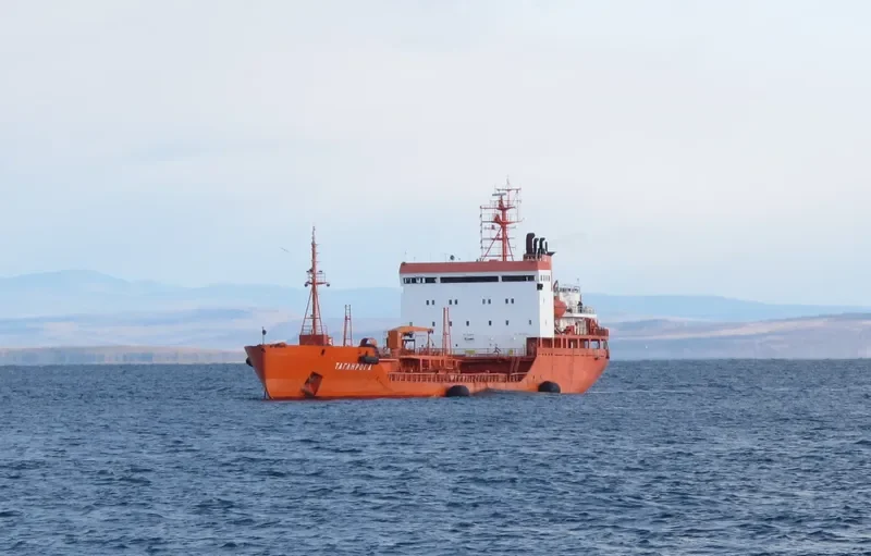 TAGANROGA Tanker IMO 8129606 photo 10