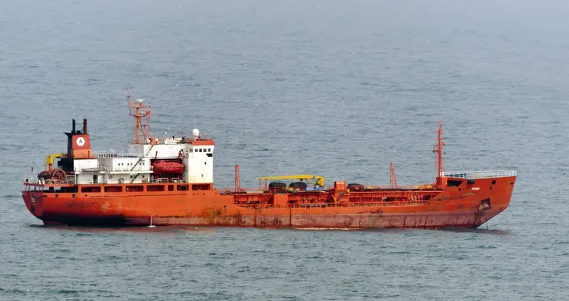 TIGR 1 Tanker IMO 8129618 photo 10