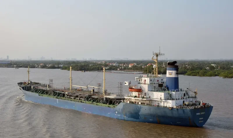 SAIGON Tanker IMO 8130083 photo 3