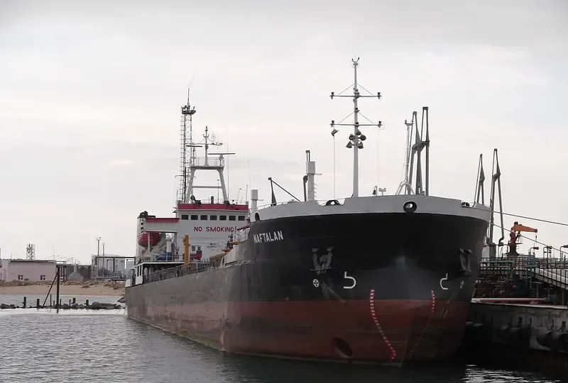 NAFTALAN Tanker IMO 8138906 photo 2