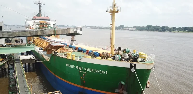MOCHTAR PRABUMANGKUNEGARA Bulk Carrier IMO 8200656 photo 2