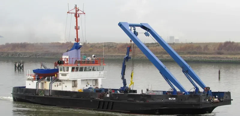 WILTON Offshore Vessel IMO 8201569 photo 2
