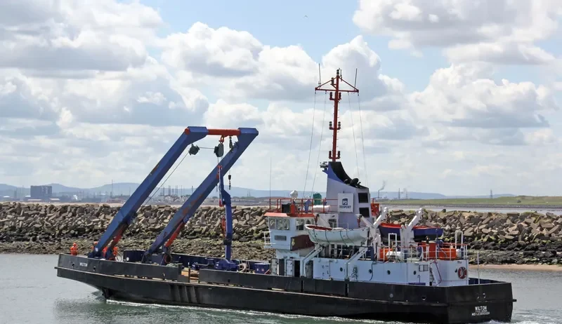 WILTON Offshore Vessel IMO 8201569 photo 7