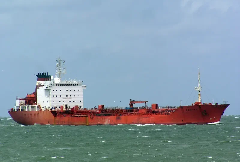 DZINTARI Tanker IMO 8207276