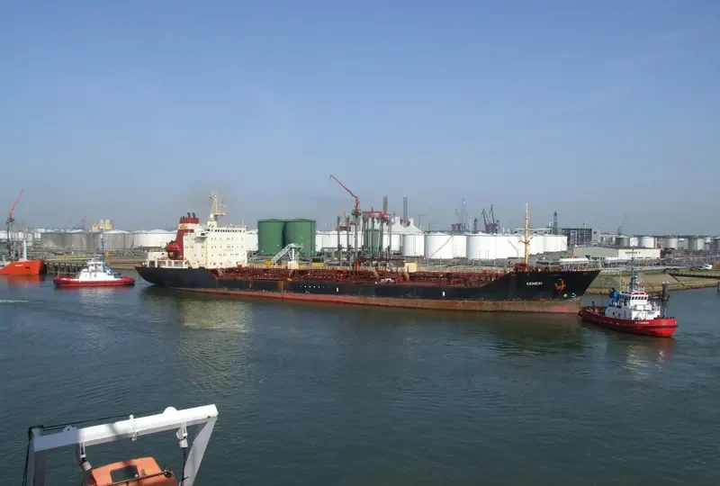 KEMERI Tanker IMO 8207288 photo 2